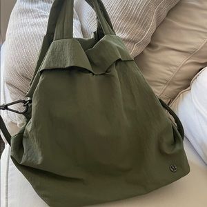 Lululemon On My Level Bag